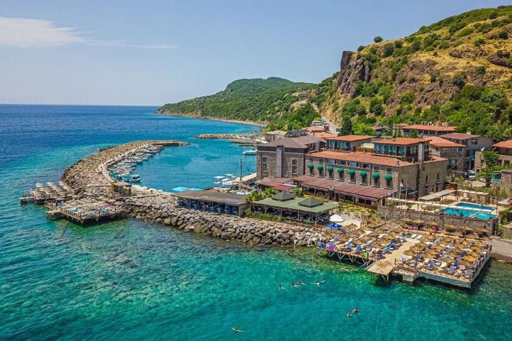 Assos Kervansaray Hotel